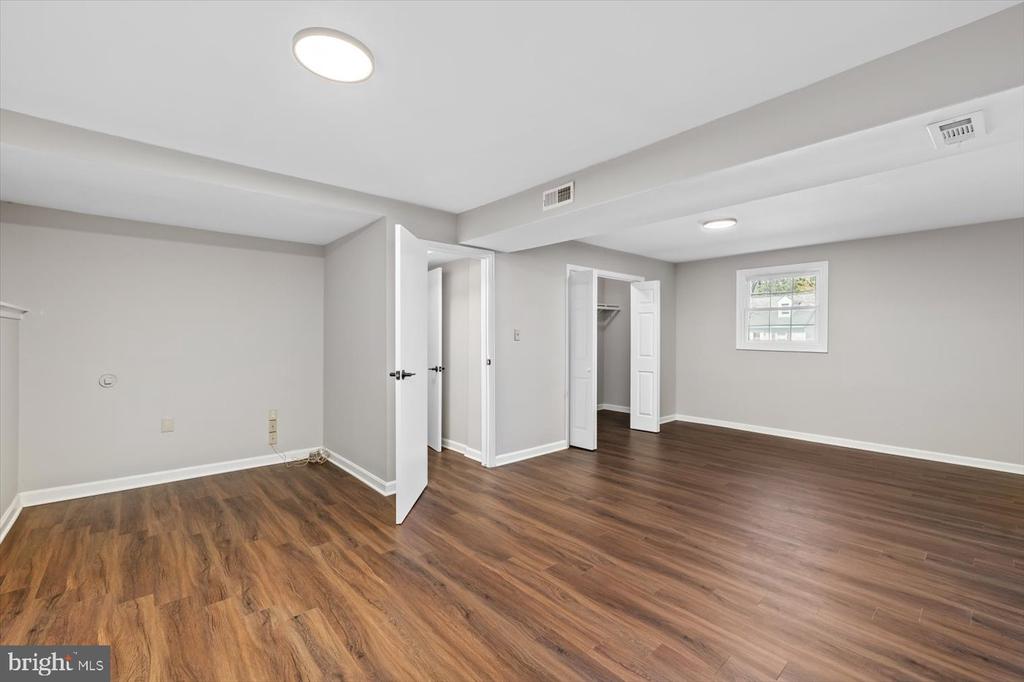 6012 COLLIER DRIVE