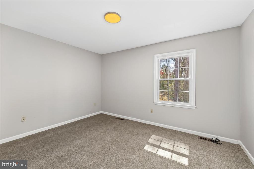6012 COLLIER DRIVE