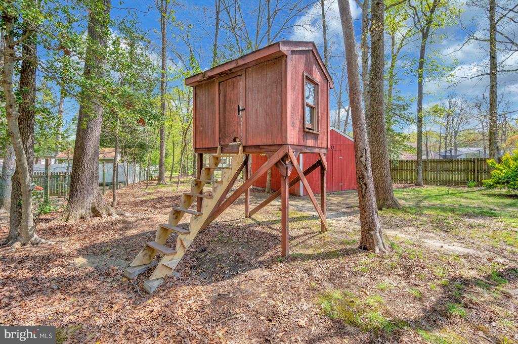 11309 CHESHIRE COURT