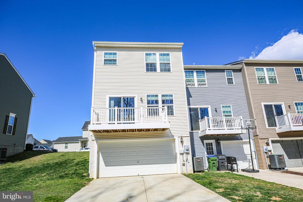 8643 ROSECRANS LANE LANE