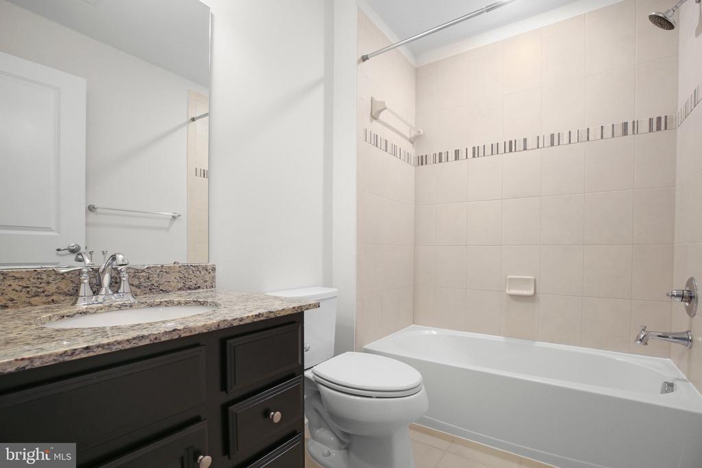 8643 ROSECRANS LANE LANE