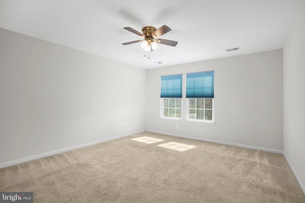 8643 ROSECRANS LANE LANE