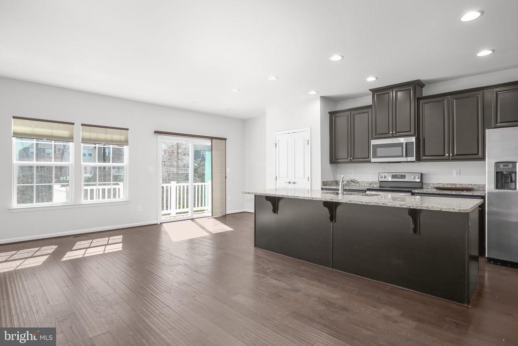 8643 ROSECRANS LANE LANE