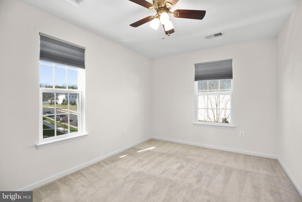 8643 ROSECRANS LANE LANE