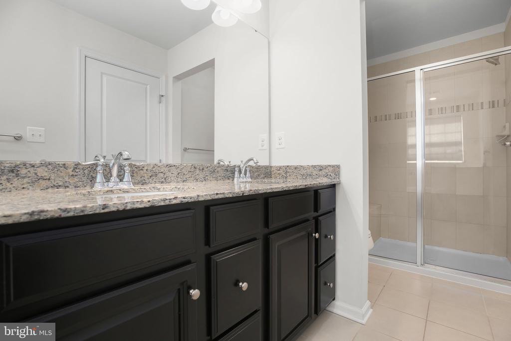 8643 ROSECRANS LANE LANE