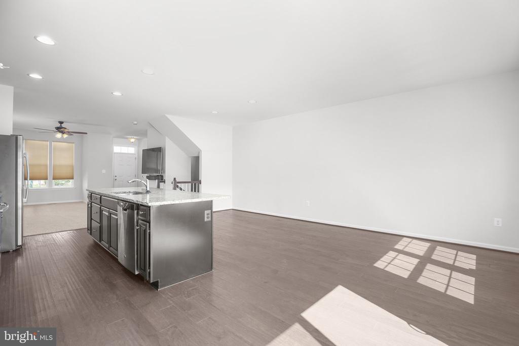 8643 ROSECRANS LANE LANE
