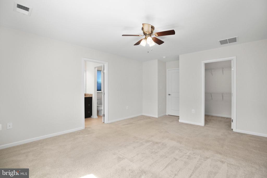 8643 ROSECRANS LANE LANE