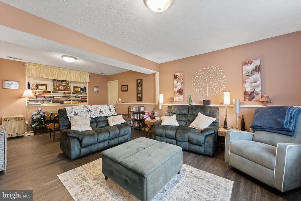 10735 ALLIE DRIVE