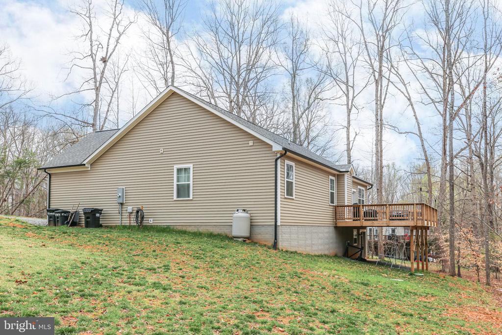 5223 WYNDEMERE CIRCLE