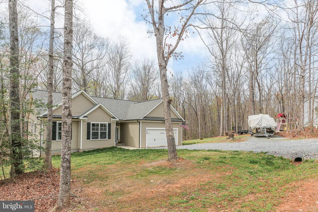5223 WYNDEMERE CIRCLE