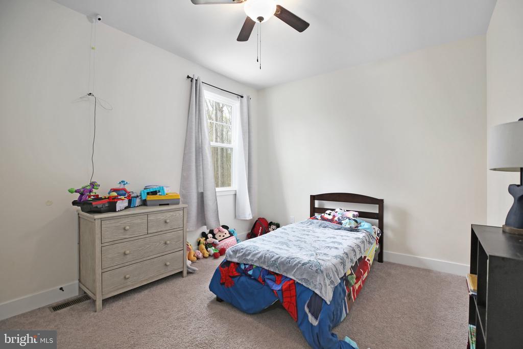 5223 WYNDEMERE CIRCLE