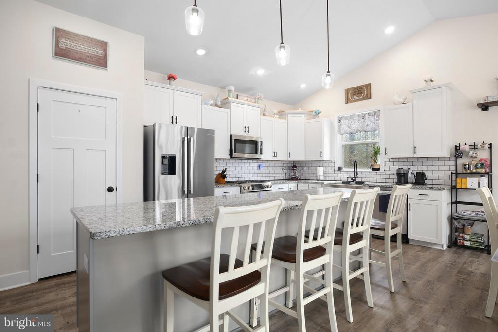 5223 WYNDEMERE CIRCLE