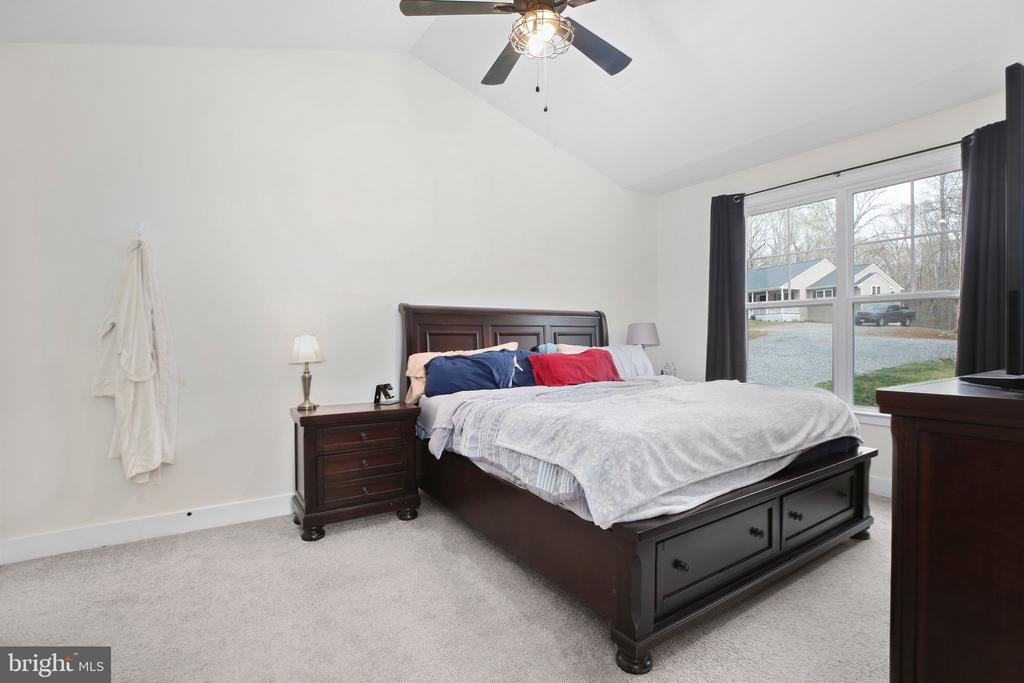 5223 WYNDEMERE CIRCLE