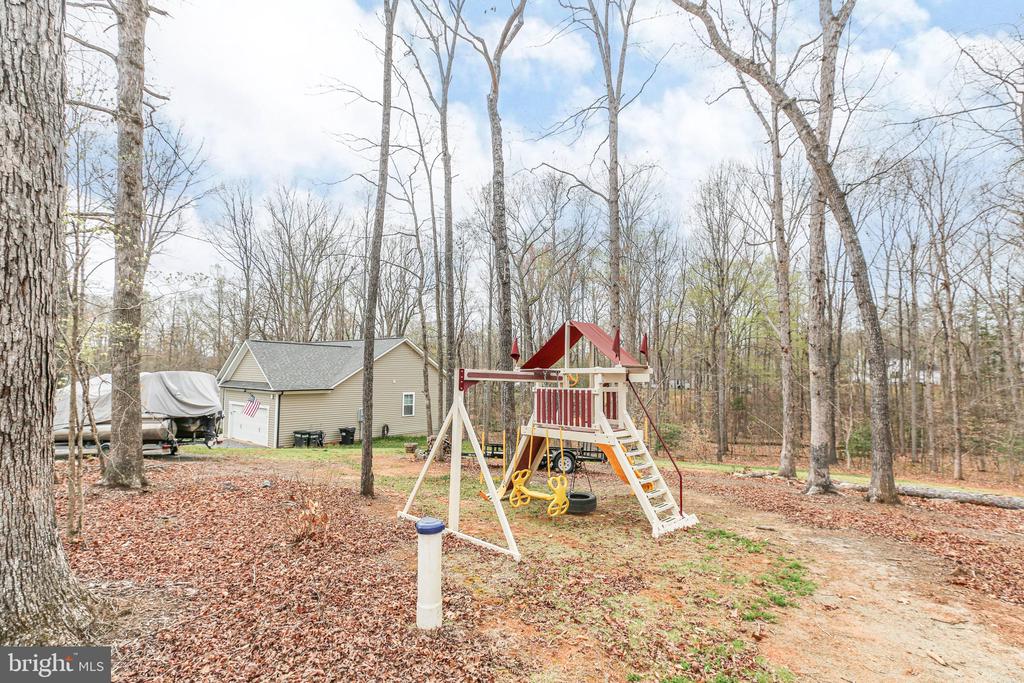 5223 WYNDEMERE CIRCLE