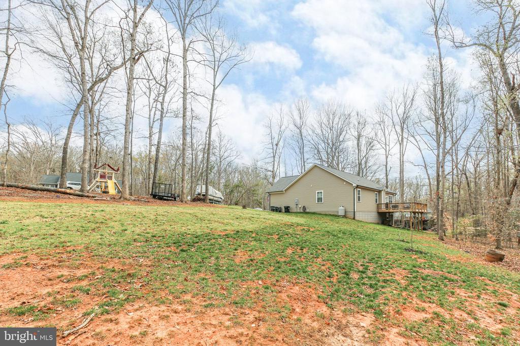 5223 WYNDEMERE CIRCLE