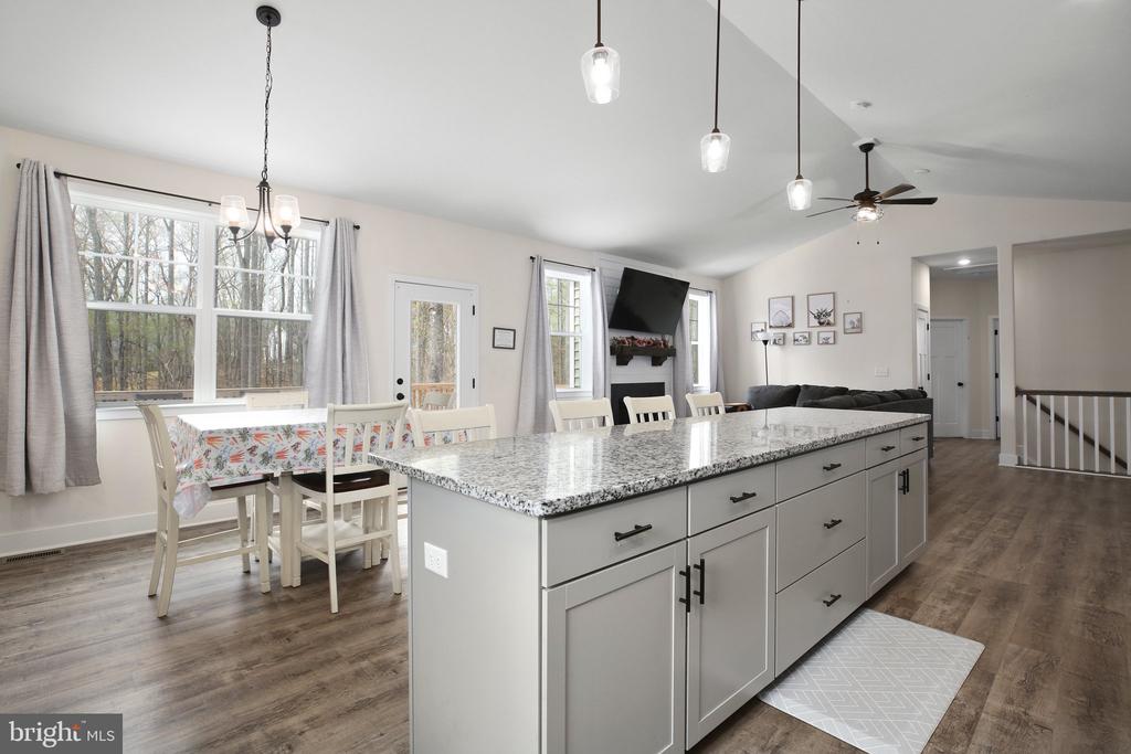 5223 WYNDEMERE CIRCLE