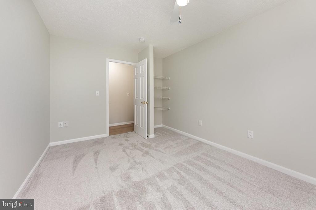 11728 COLLINWOOD COURT
