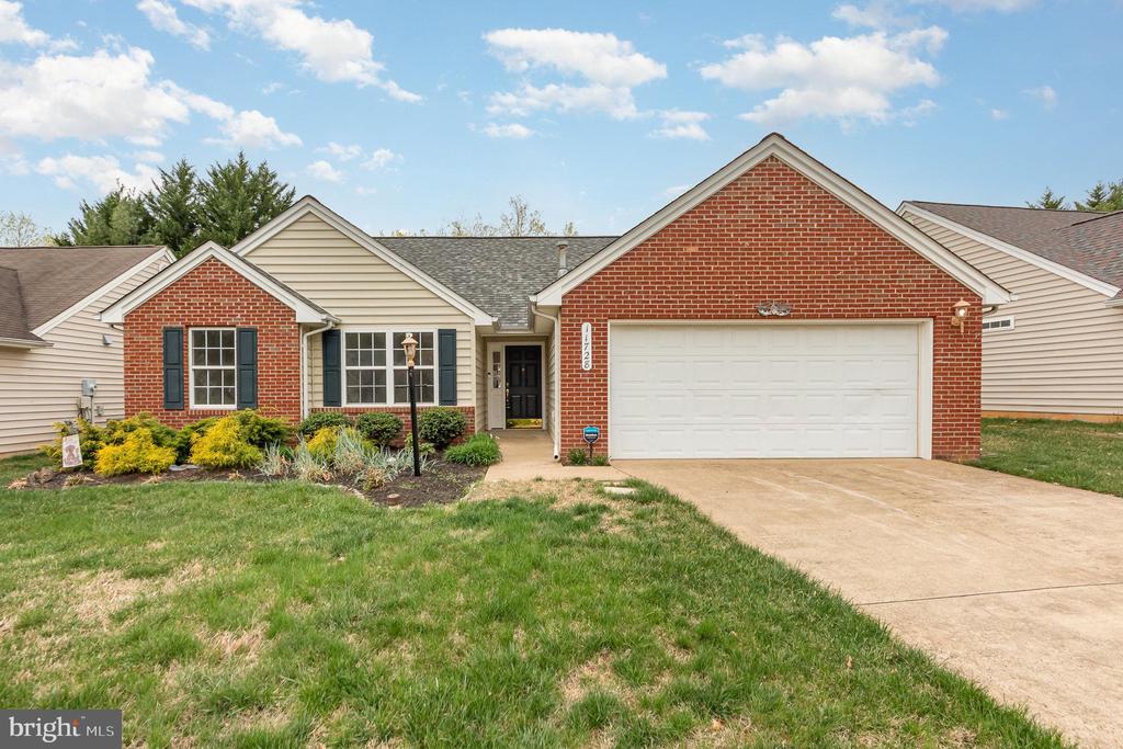 11728 COLLINWOOD COURT