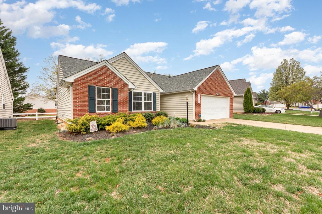11728 COLLINWOOD COURT