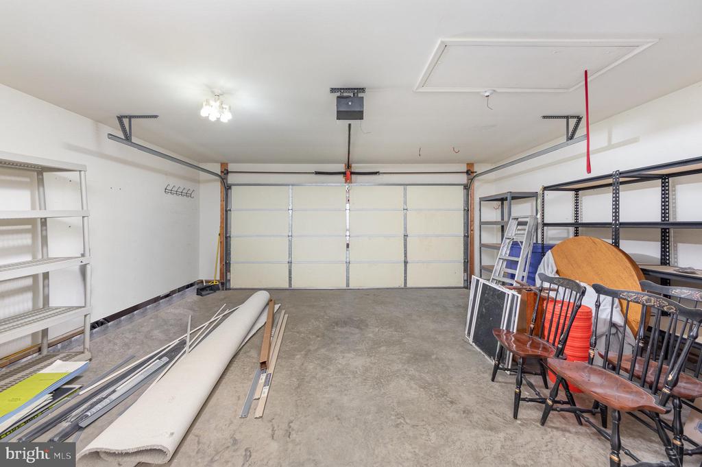 11728 COLLINWOOD COURT