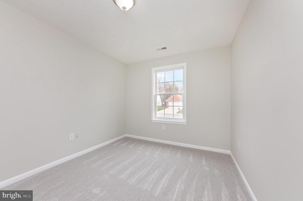11728 COLLINWOOD COURT