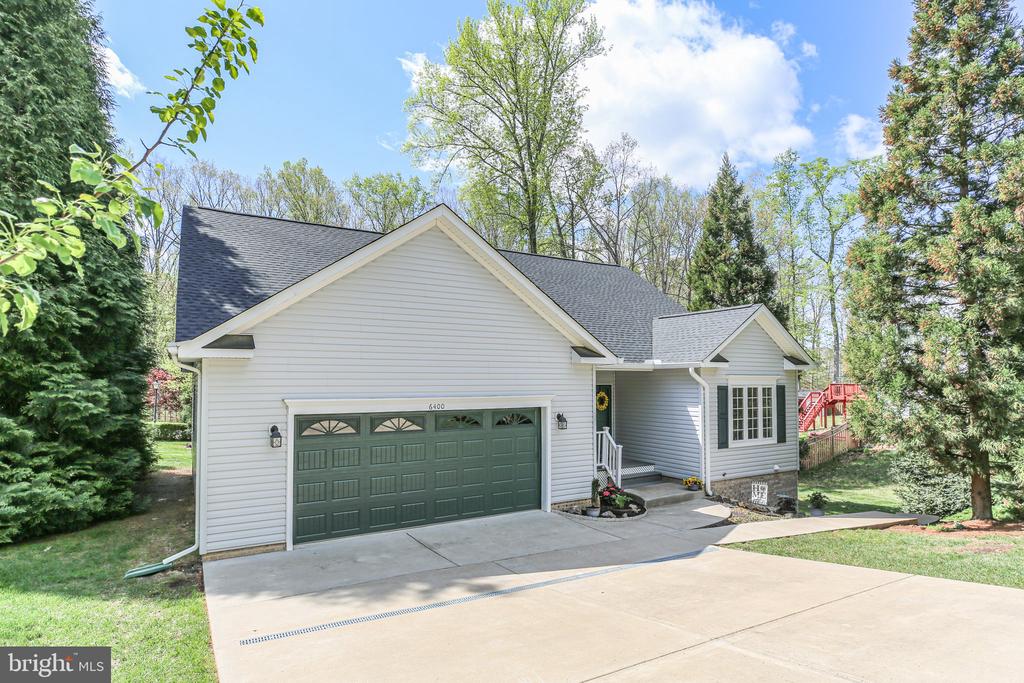 6400 QUIET POND COURT