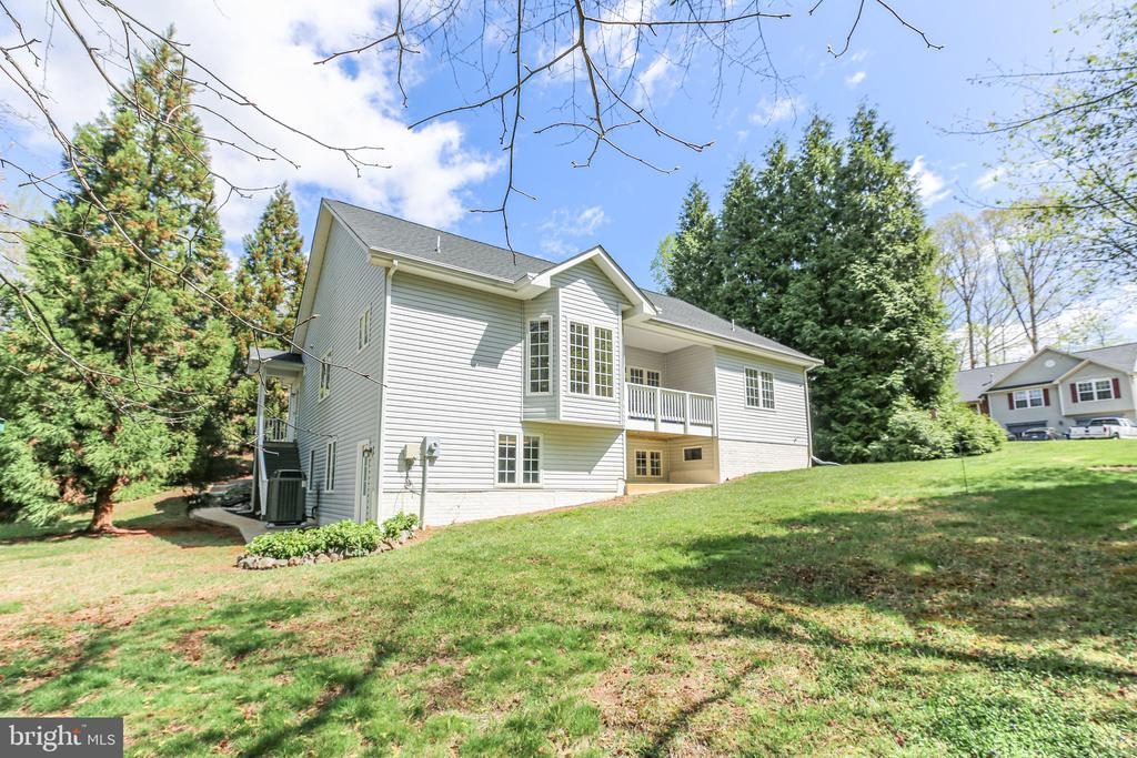 6400 QUIET POND COURT