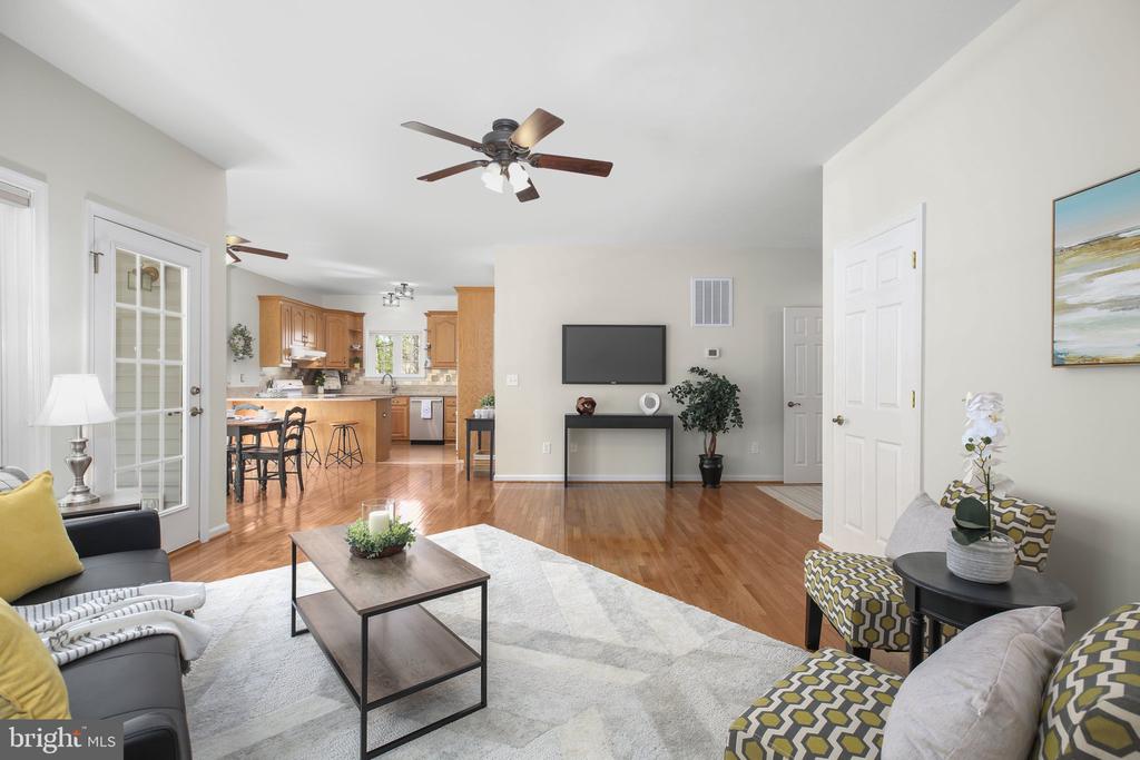 6400 QUIET POND COURT