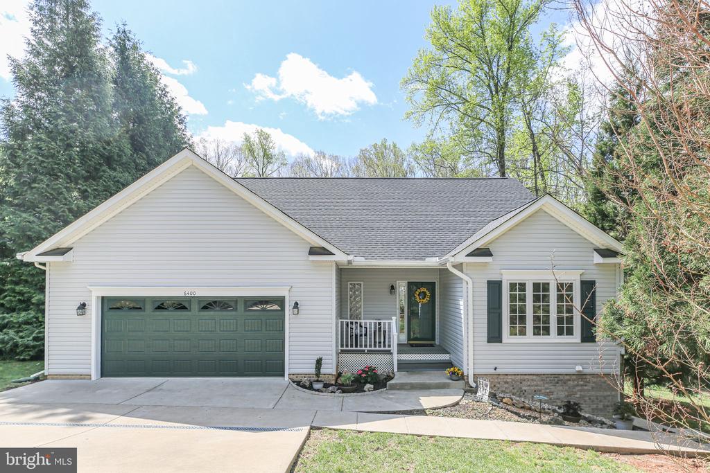 6400 QUIET POND COURT