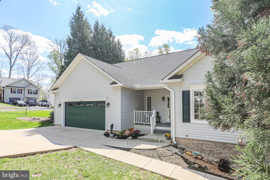 6400 QUIET POND COURT