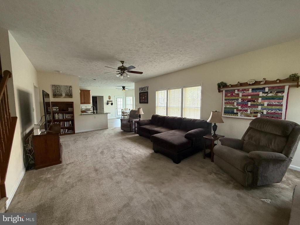 10402 NAPOLEON STREET
