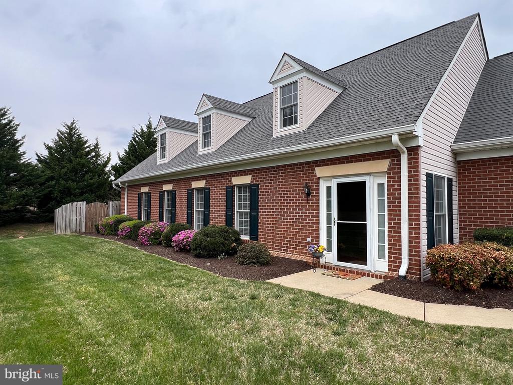 11204 LYNCHBURG DRIVE