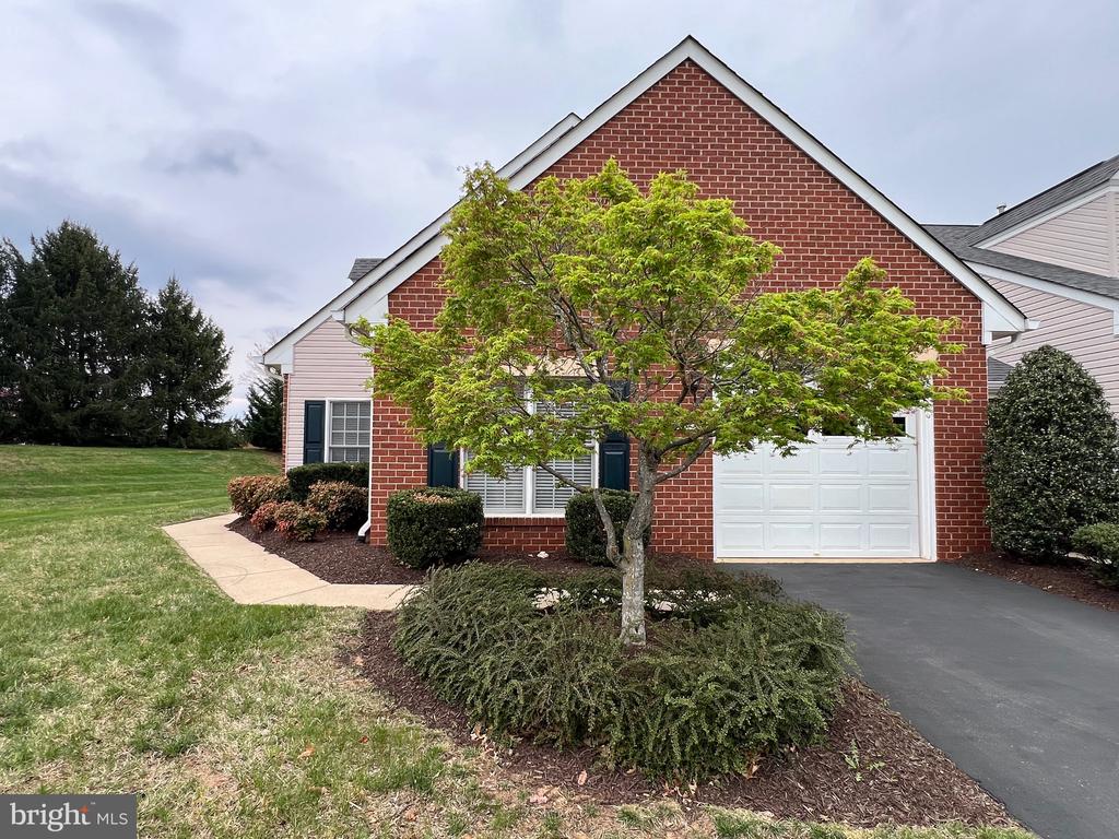 11204 LYNCHBURG DRIVE