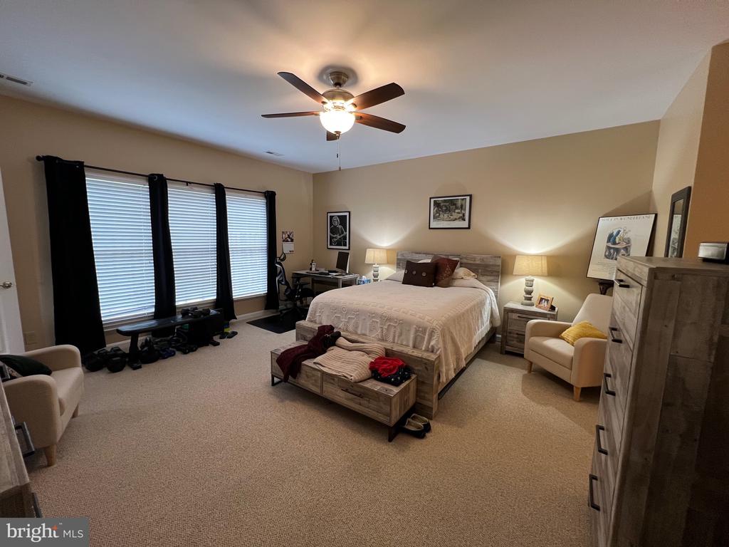 11204 LYNCHBURG DRIVE