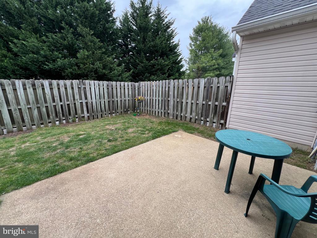11204 LYNCHBURG DRIVE