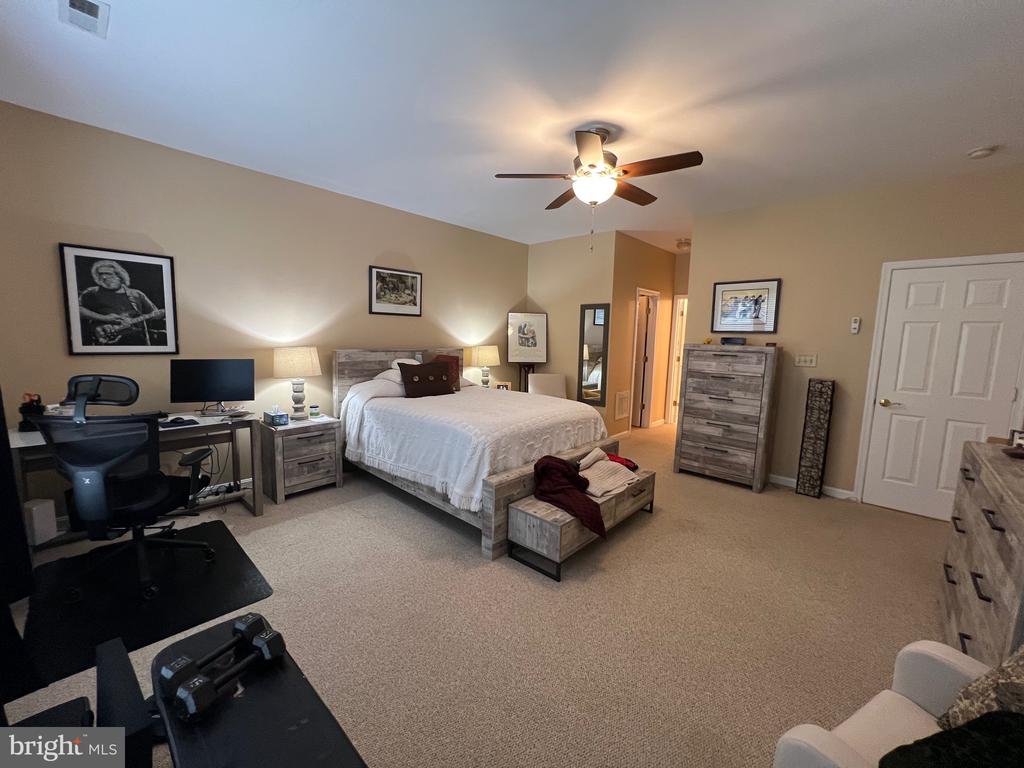 11204 LYNCHBURG DRIVE