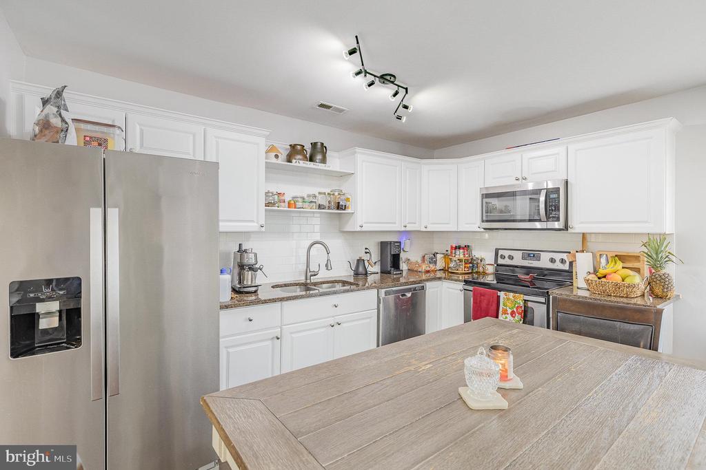 5115 MACNAMARA DRIVE