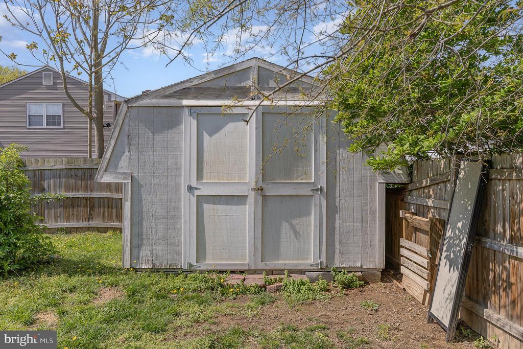 5115 MACNAMARA DRIVE