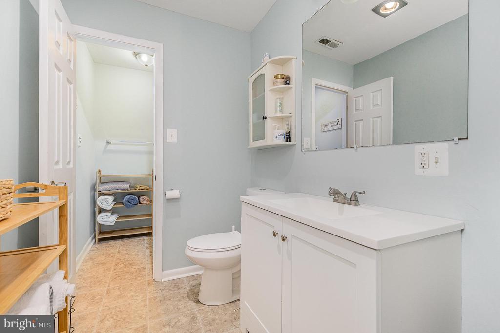 5115 MACNAMARA DRIVE