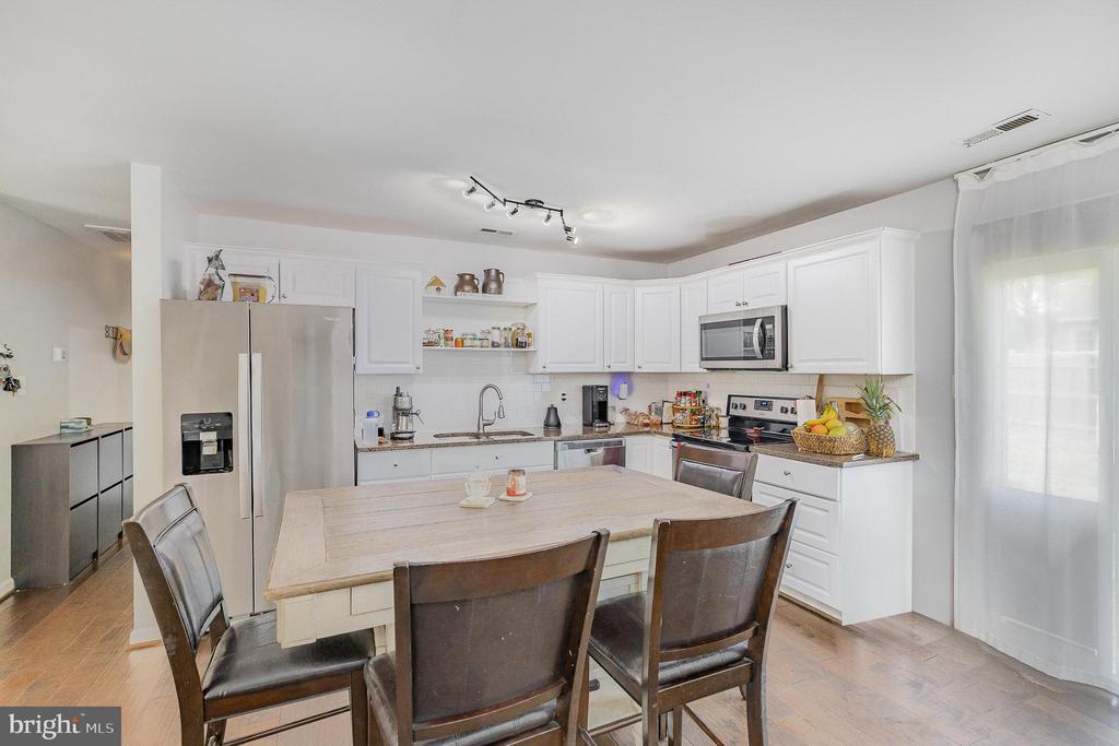 5115 MACNAMARA DRIVE