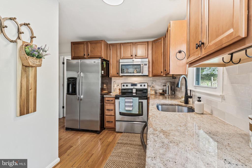 10824 HEATHERWOOD DRIVE