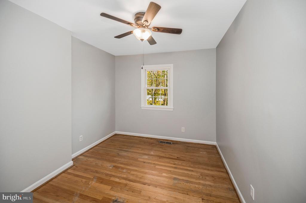 712 OLDE GREENWICH CIRCLE