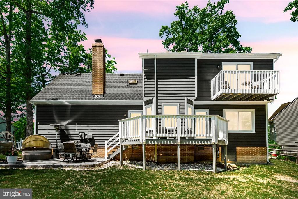 3809 RAYNOLD COURT