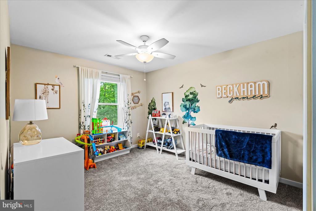 3809 RAYNOLD COURT