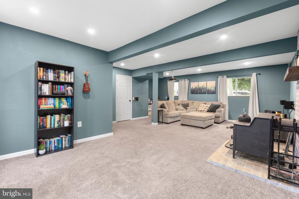 6807 WILD TURKEY DRIVE