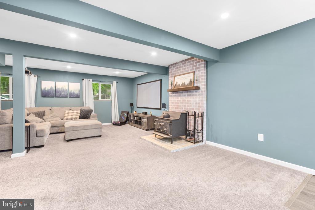 6807 WILD TURKEY DRIVE