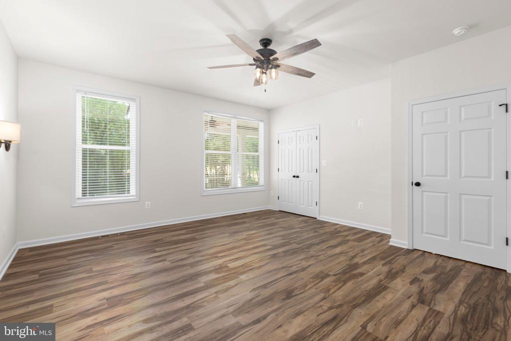 4301 CREIGHTON LANE