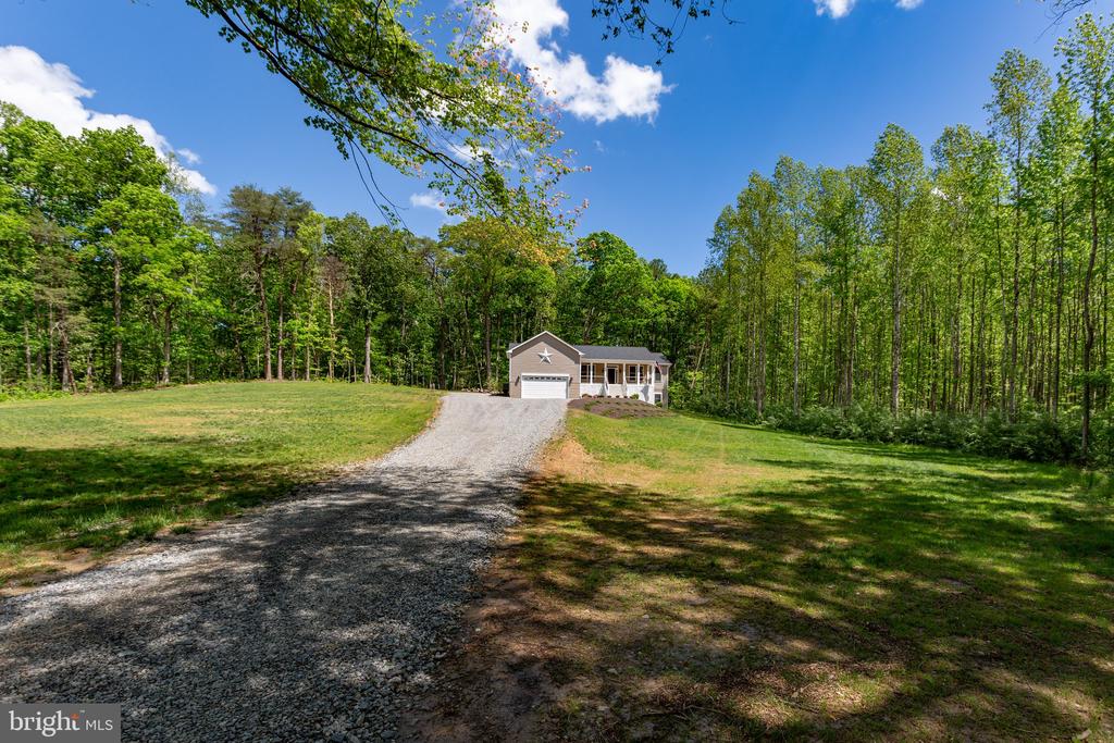 4301 CREIGHTON LANE