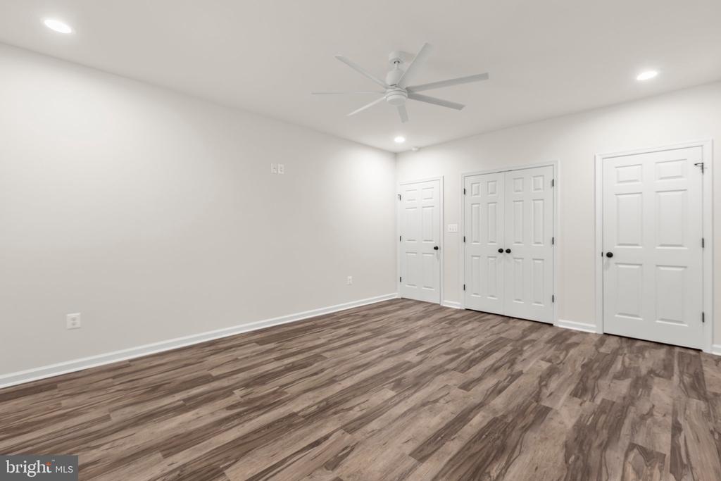 4301 CREIGHTON LANE