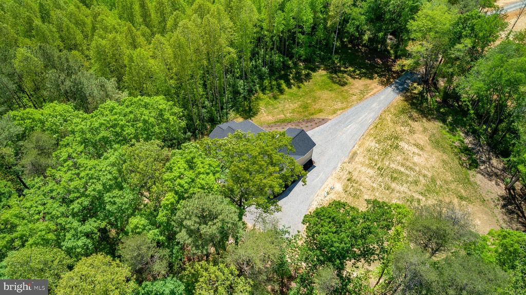 4301 CREIGHTON LANE